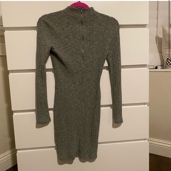 Long Sleeve Body Con Dress - Picture 2 of 3